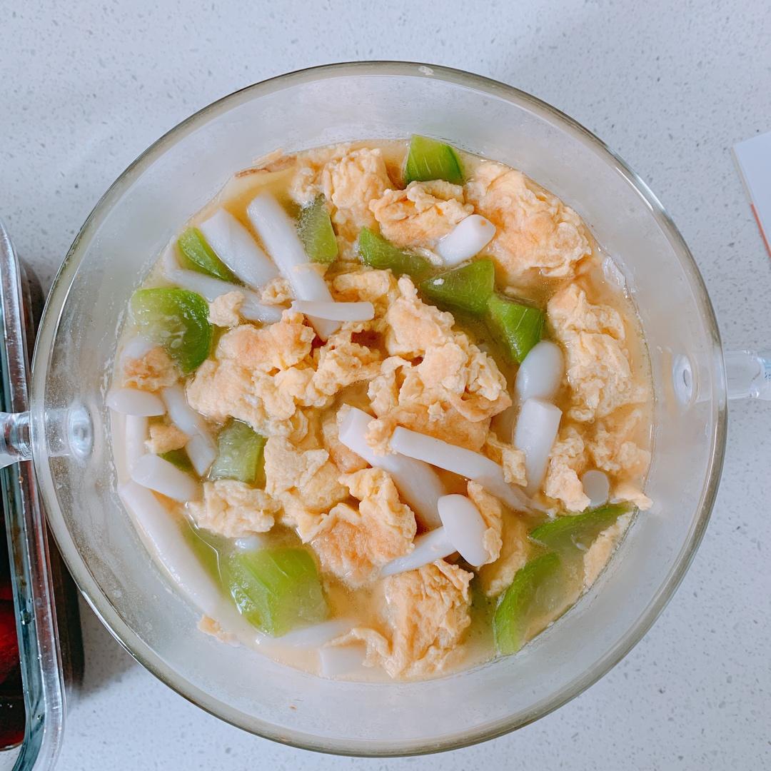 鲜到爆的丝瓜菌菇蛋汤