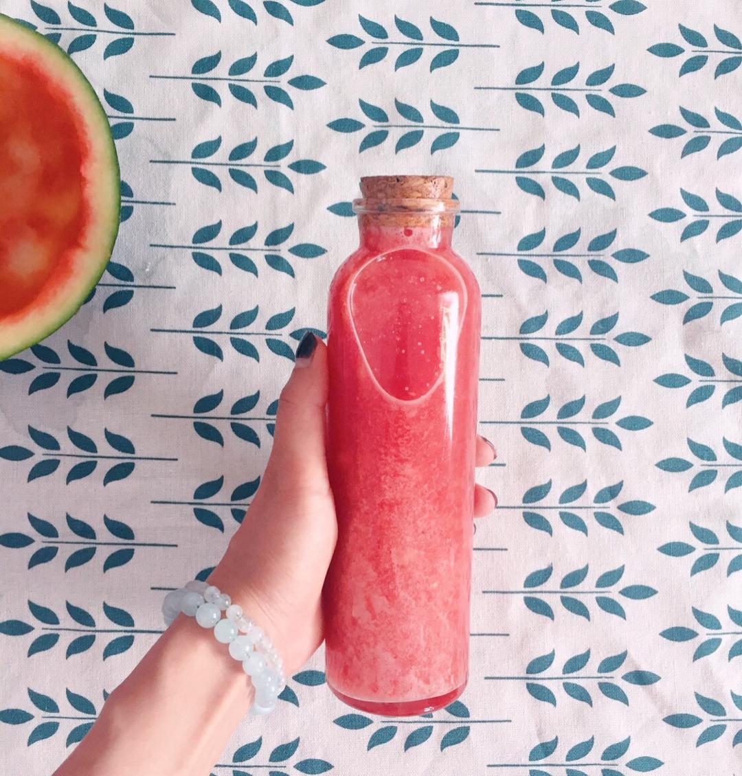 鲜榨西瓜汁（惠人原汁机）附西瓜切法