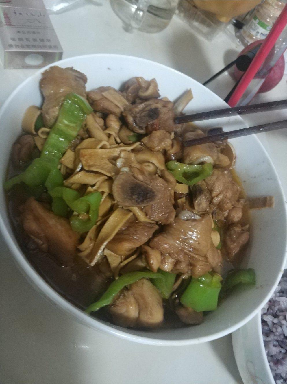 比饭店好吃很多倍的黄焖鸡