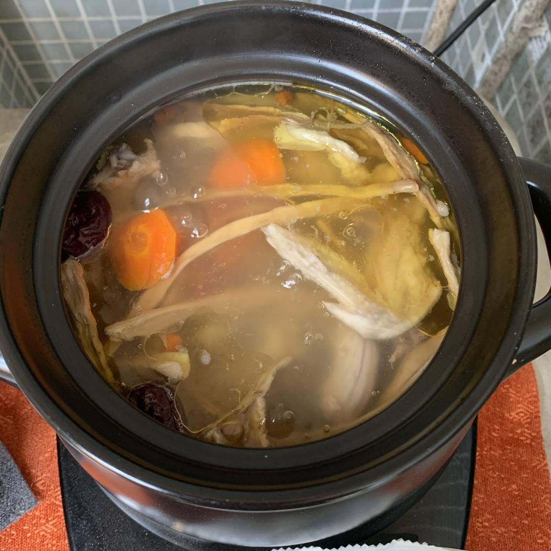 竹笋鸡汤煲