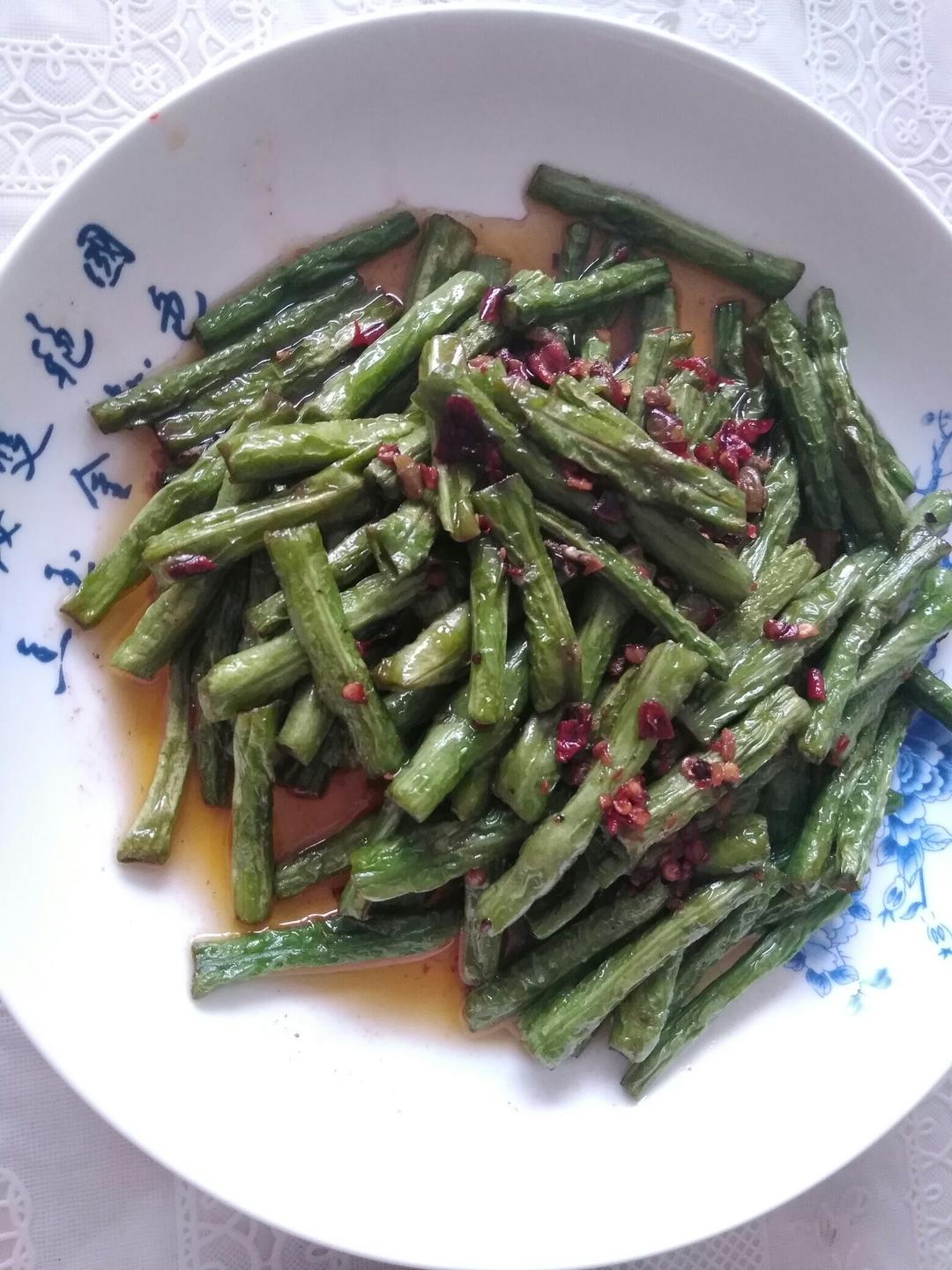 辣椒炒缸豆(豆角)