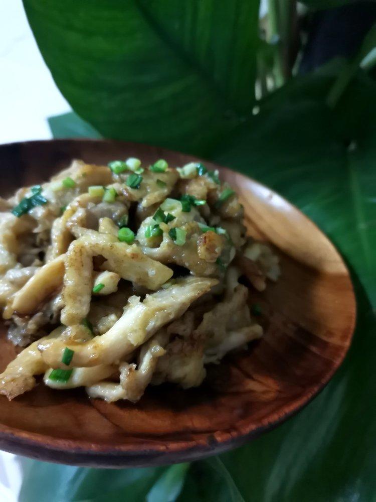 干煸平菇（有肉的味道）