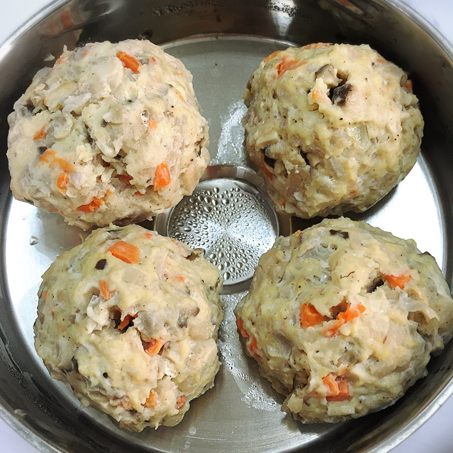 贝贝贝贝塔做的清蒸鸡胸肉丸子减脂版