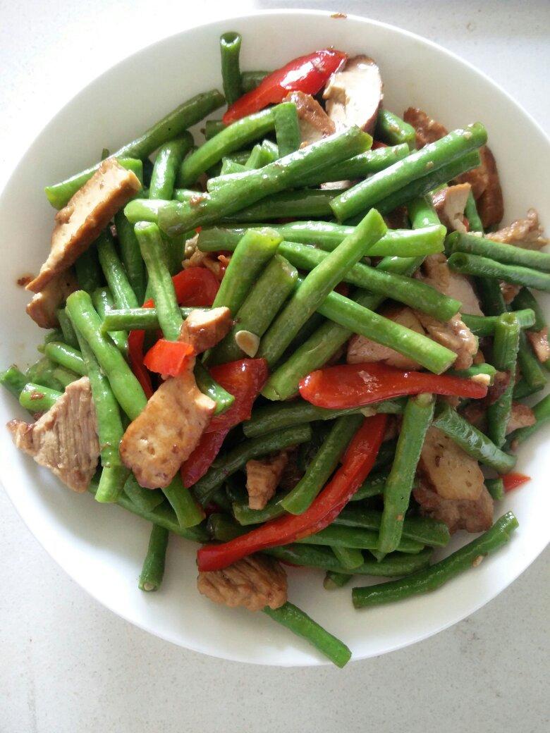 糯米妈妈945做的线豆儿炒肉