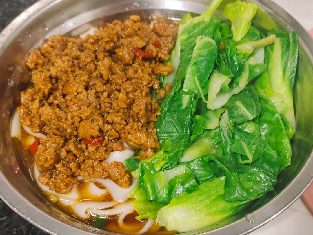 湘潭人最爱的-传统肉丝米粉