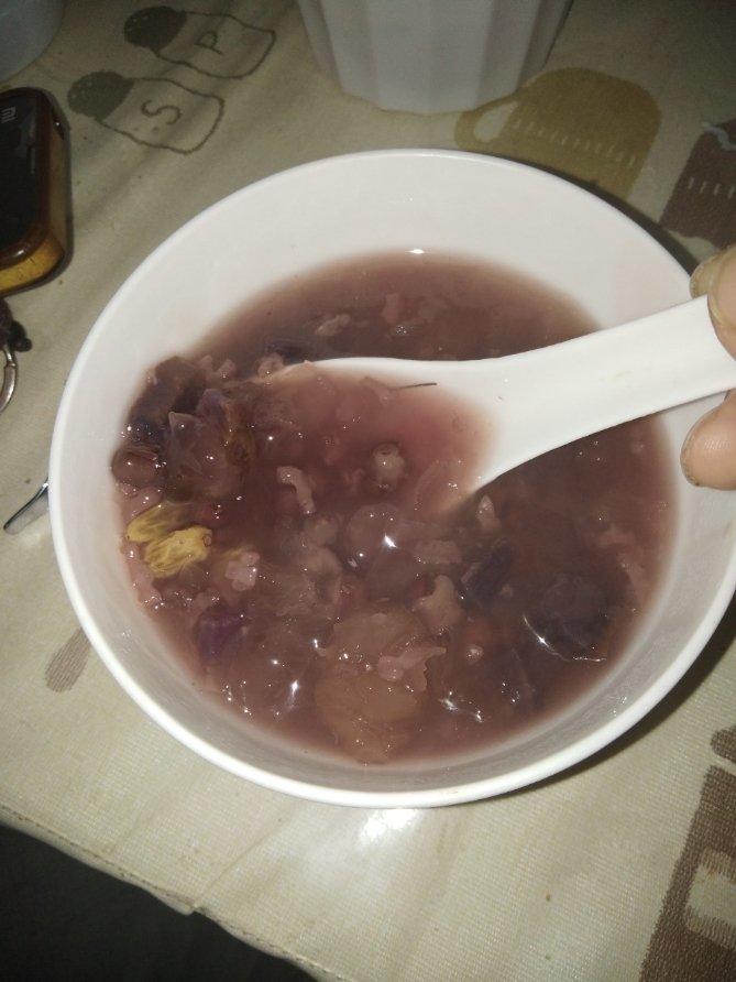 紫薯银耳羹