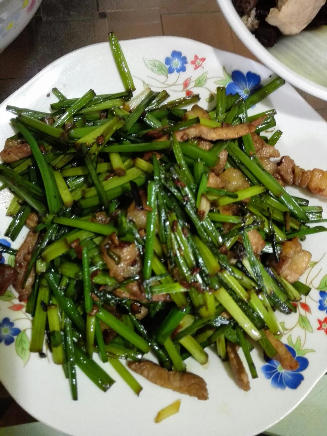 韭菜花炒肉丝