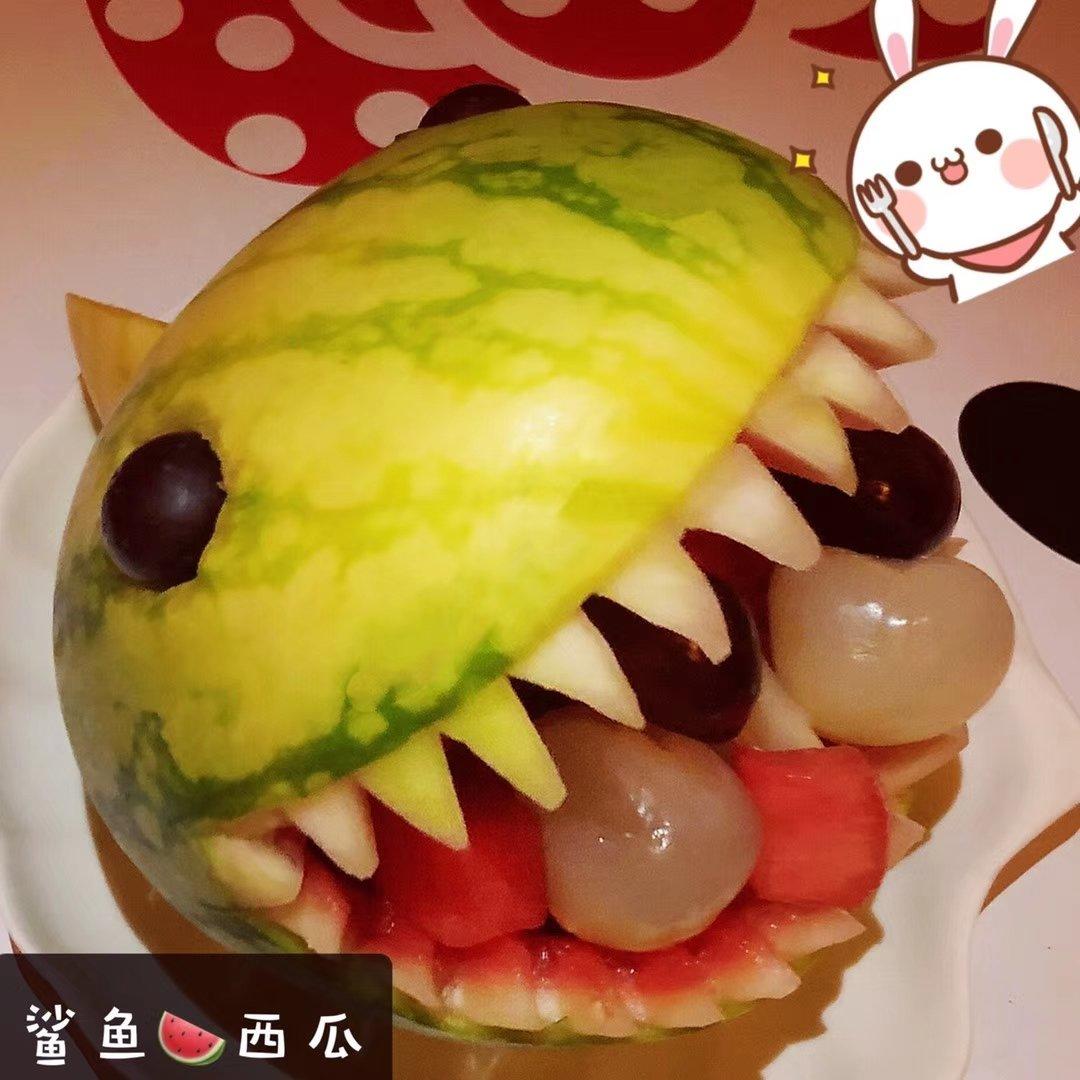 你的计划v做的超级酷炫的鲨鱼西瓜雕