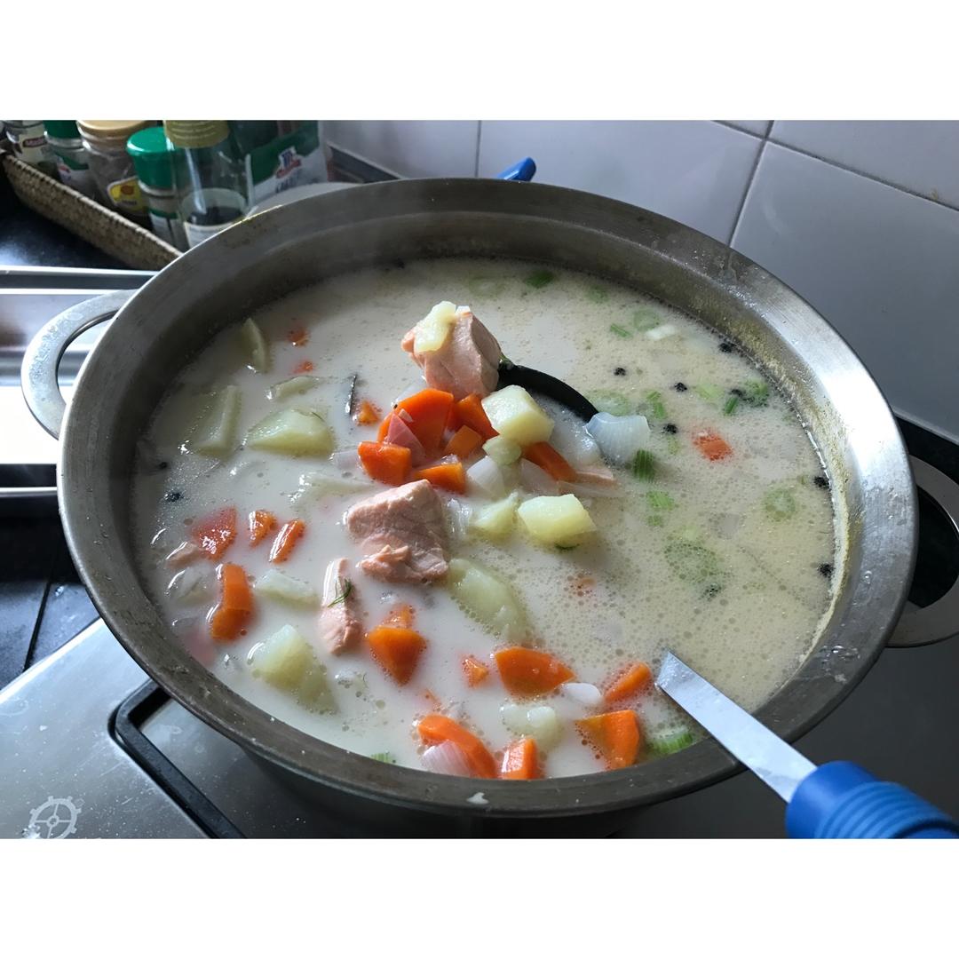 芬兰传统三文鱼汤