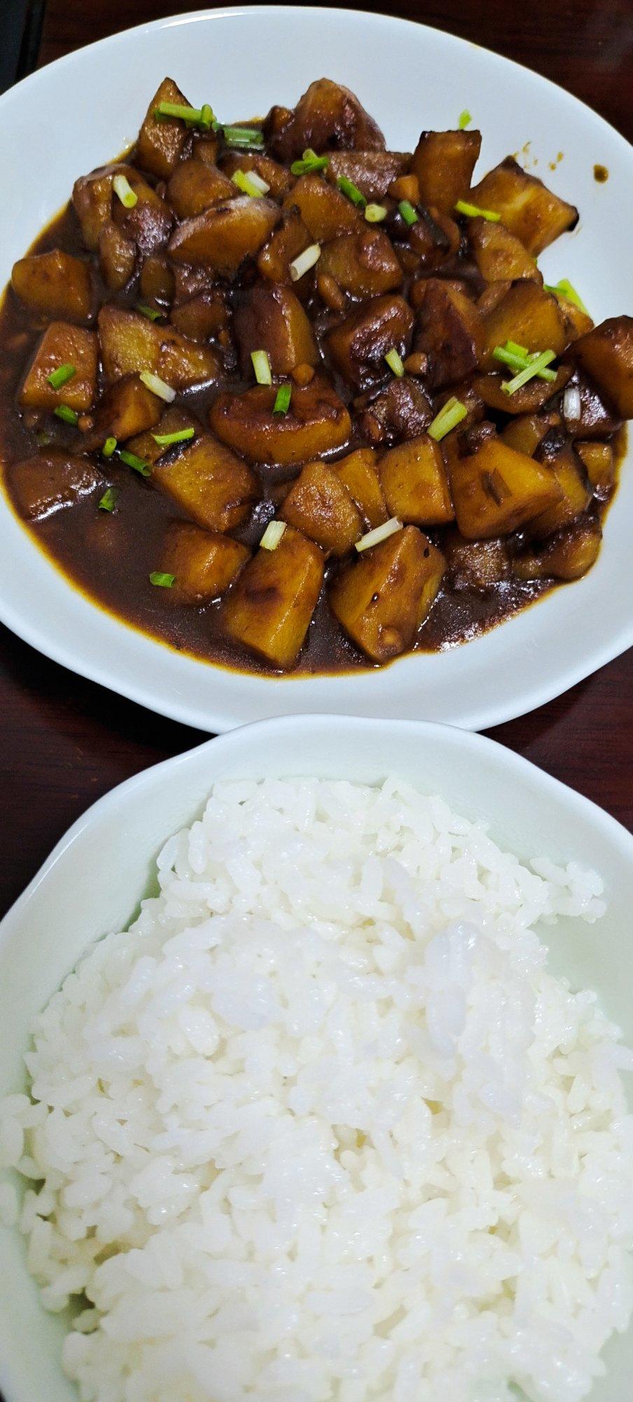 🔥巨下饭，软糯入味！比肉还好吃的红烧土豆