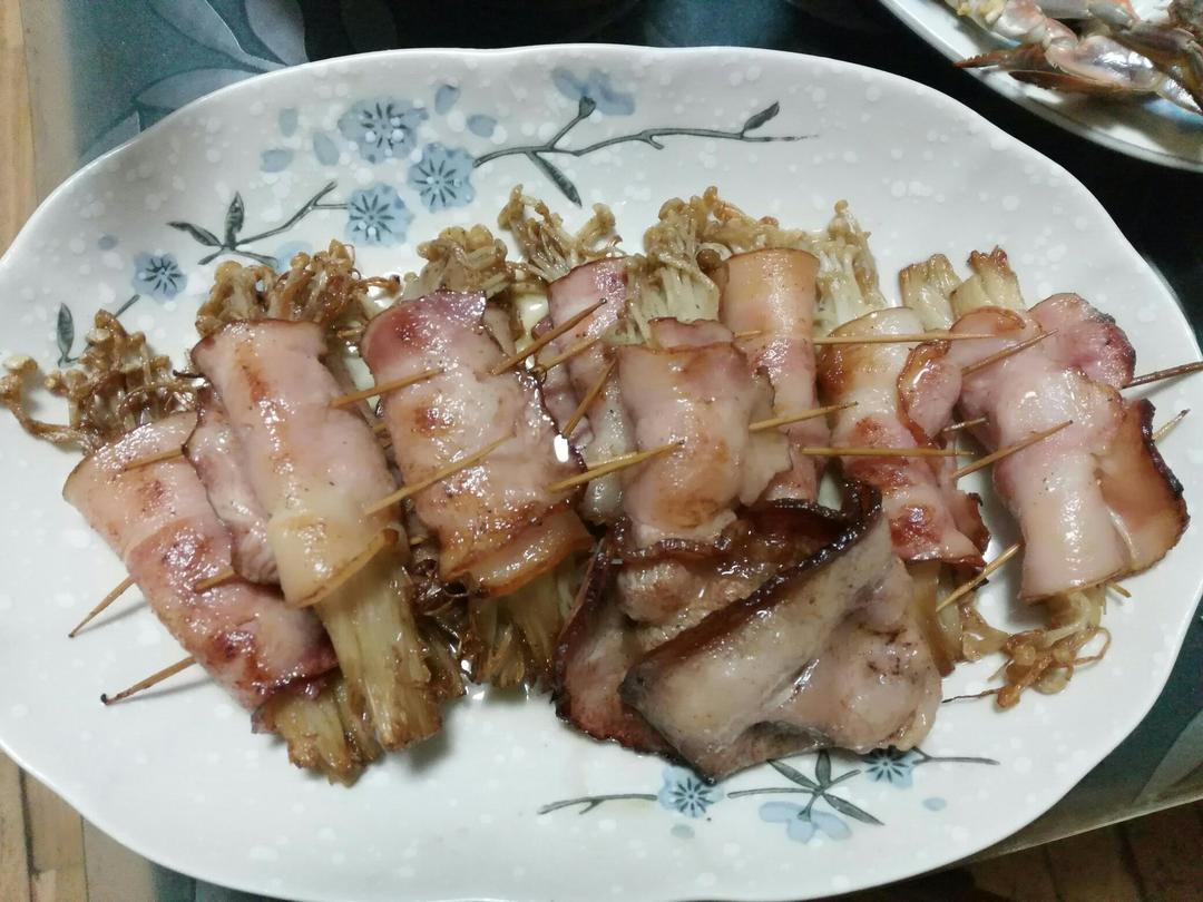 香煎培根金针菇卷