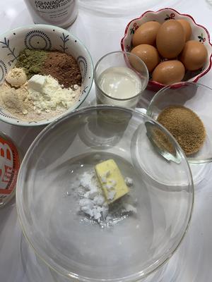 6⃣️🥚杏仁🍵🍫🧡蛋糕的做法 步骤1