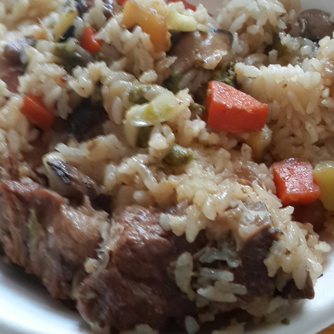 喷香排骨焖饭（爆好吃）