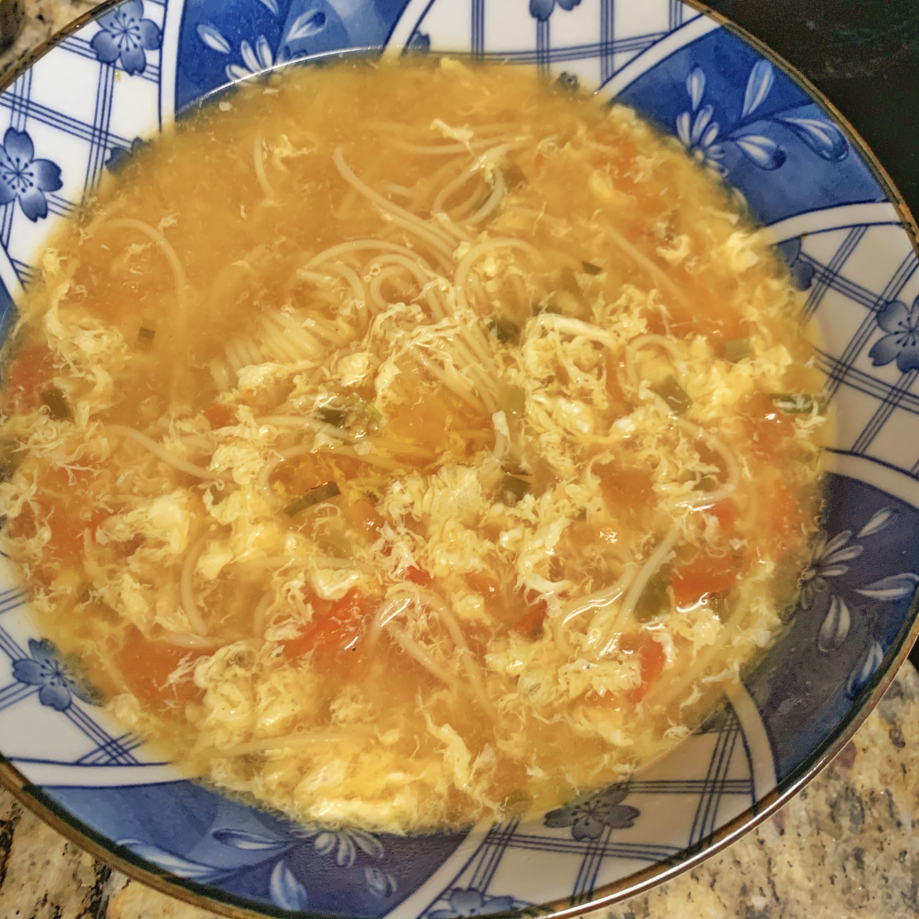 西红柿鸡蛋浓汤面（简单好吃）的做法