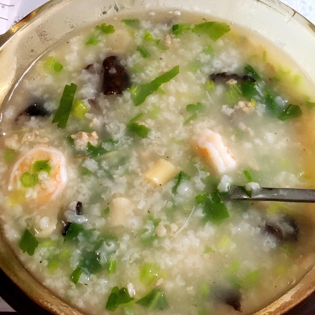 海鲜粥（潮汕砂锅粥）