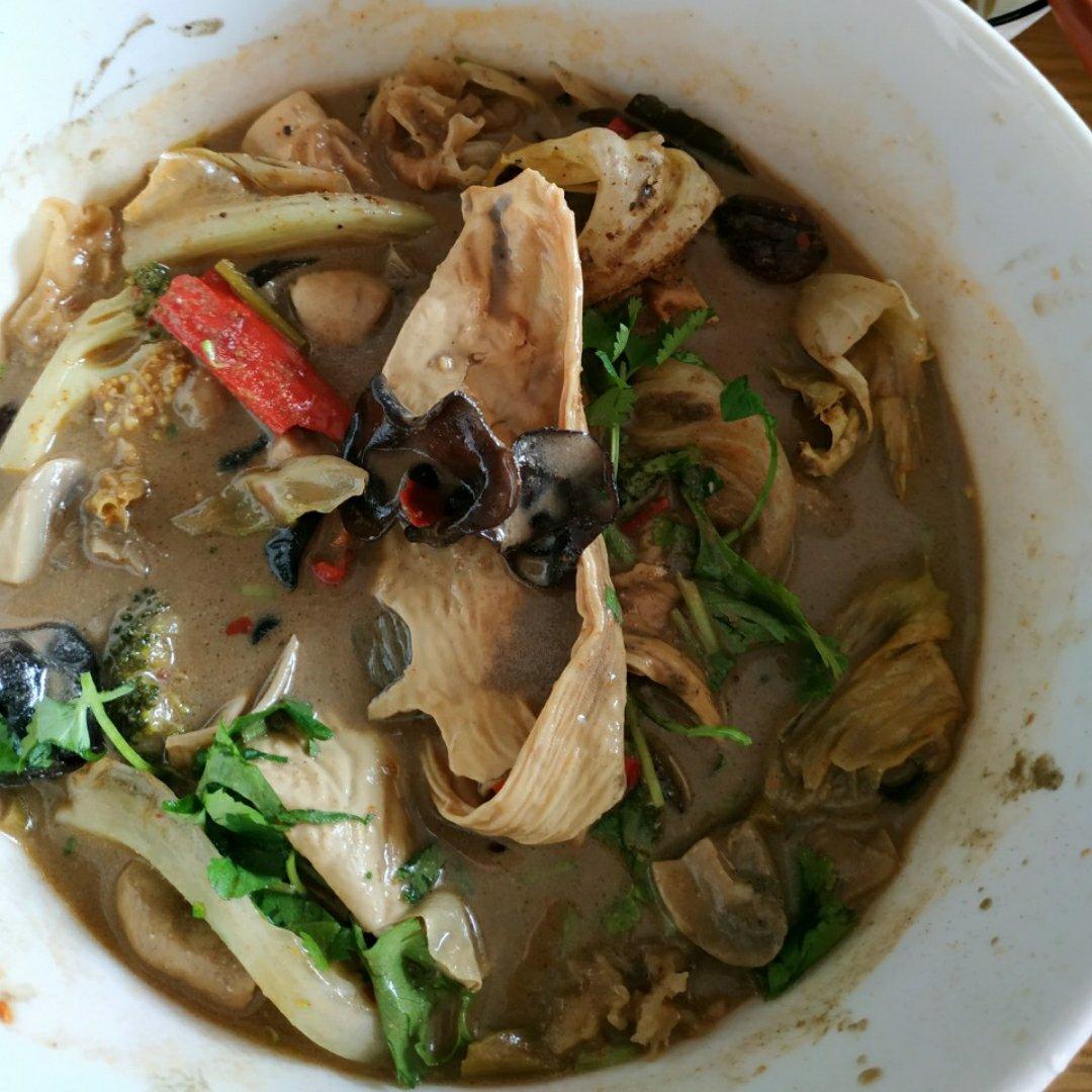 媲美杨国福麻辣烫