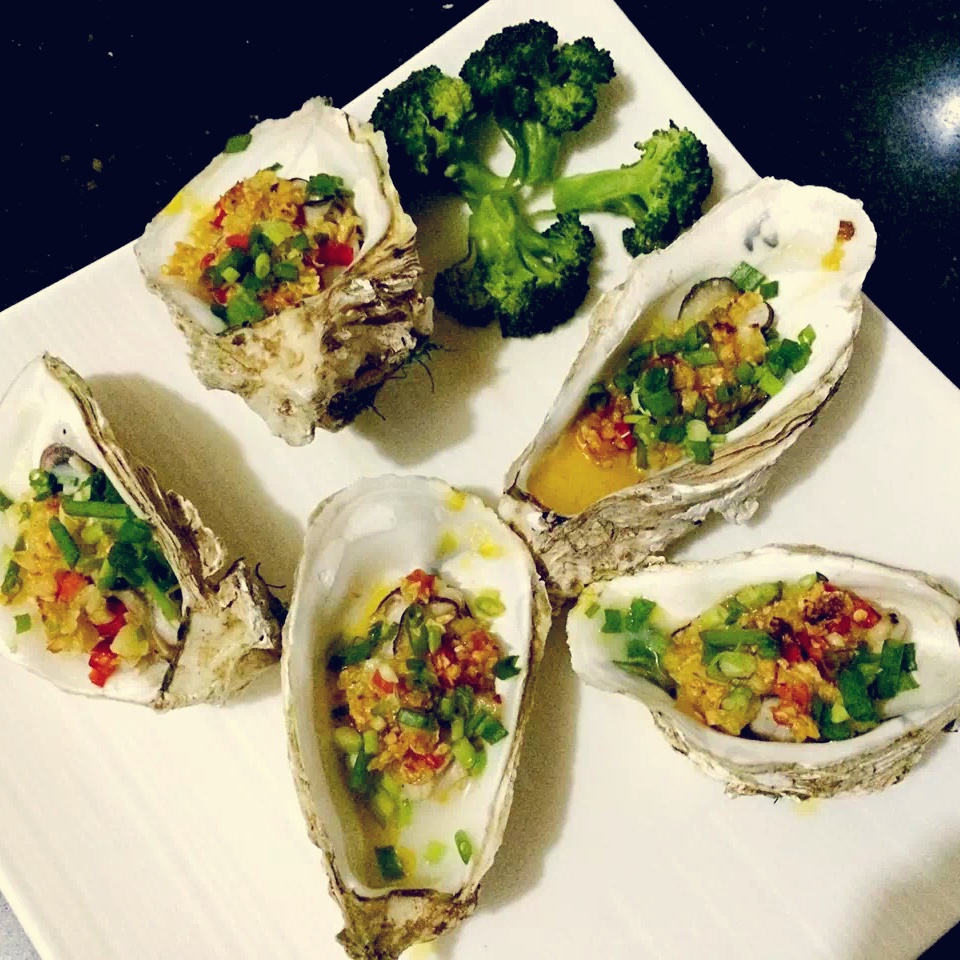 【曼食慢语】蒜蓉烤生蚝