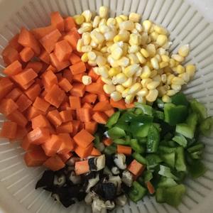素菜咸饭一STAUB珐琅铸铁锅的做法 步骤1