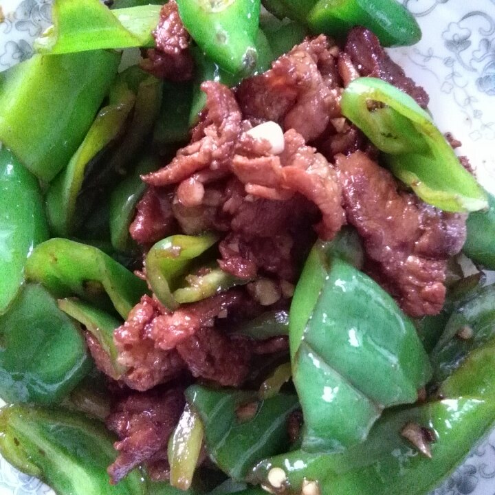 尖椒炒肉