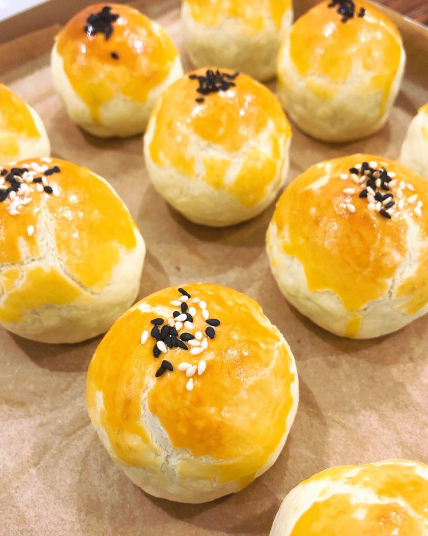 《Tinrry+》菠萝蛋黄酥（超快手、免揉、不用开酥）