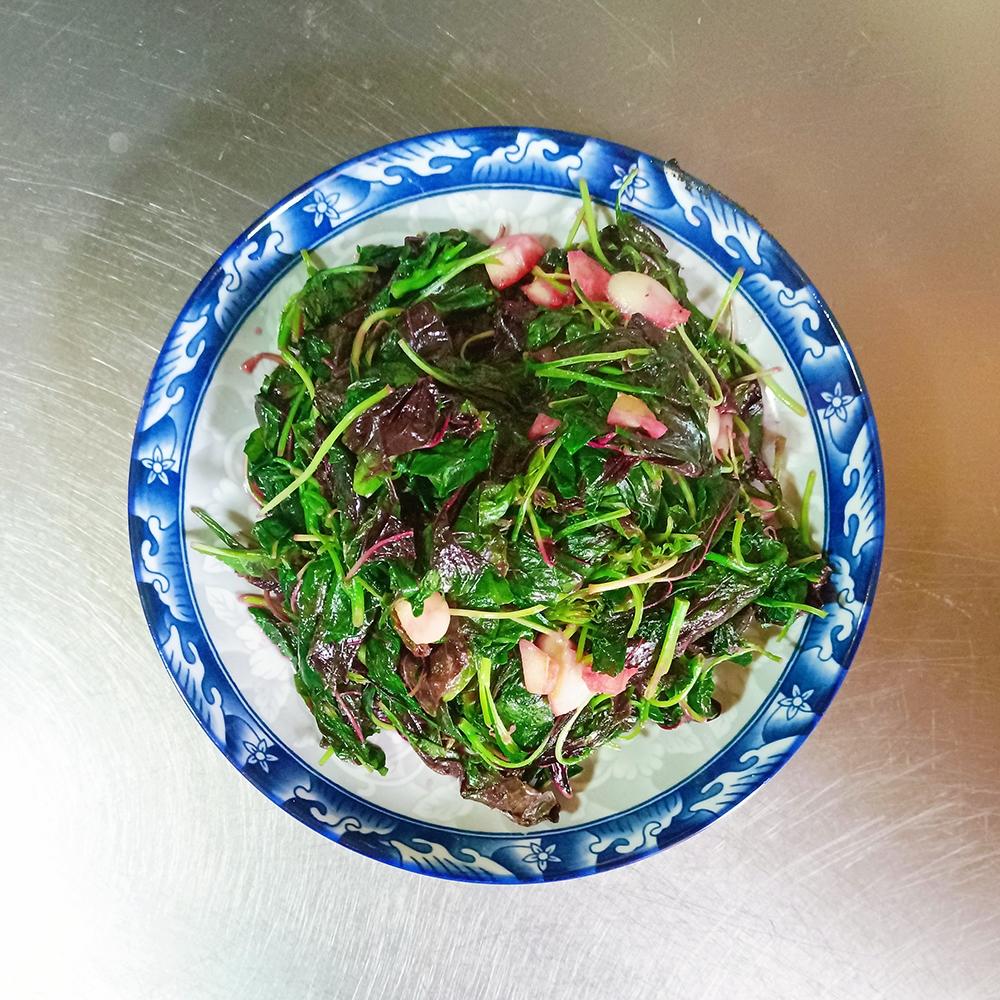 蒜茸炒红苋菜