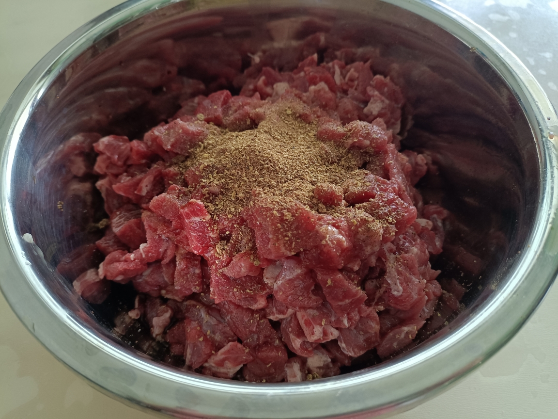 新疆民间祖辈秘制牛肉酱的做法 步骤3