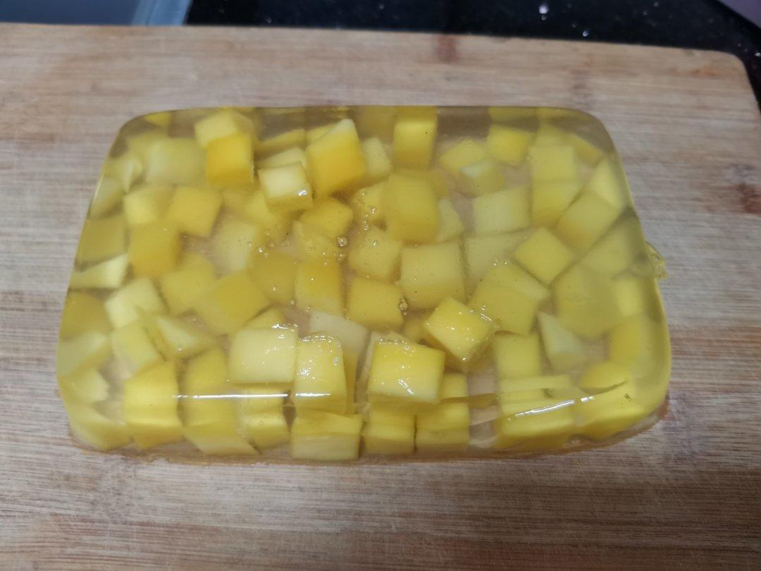 白凉粉水果果冻