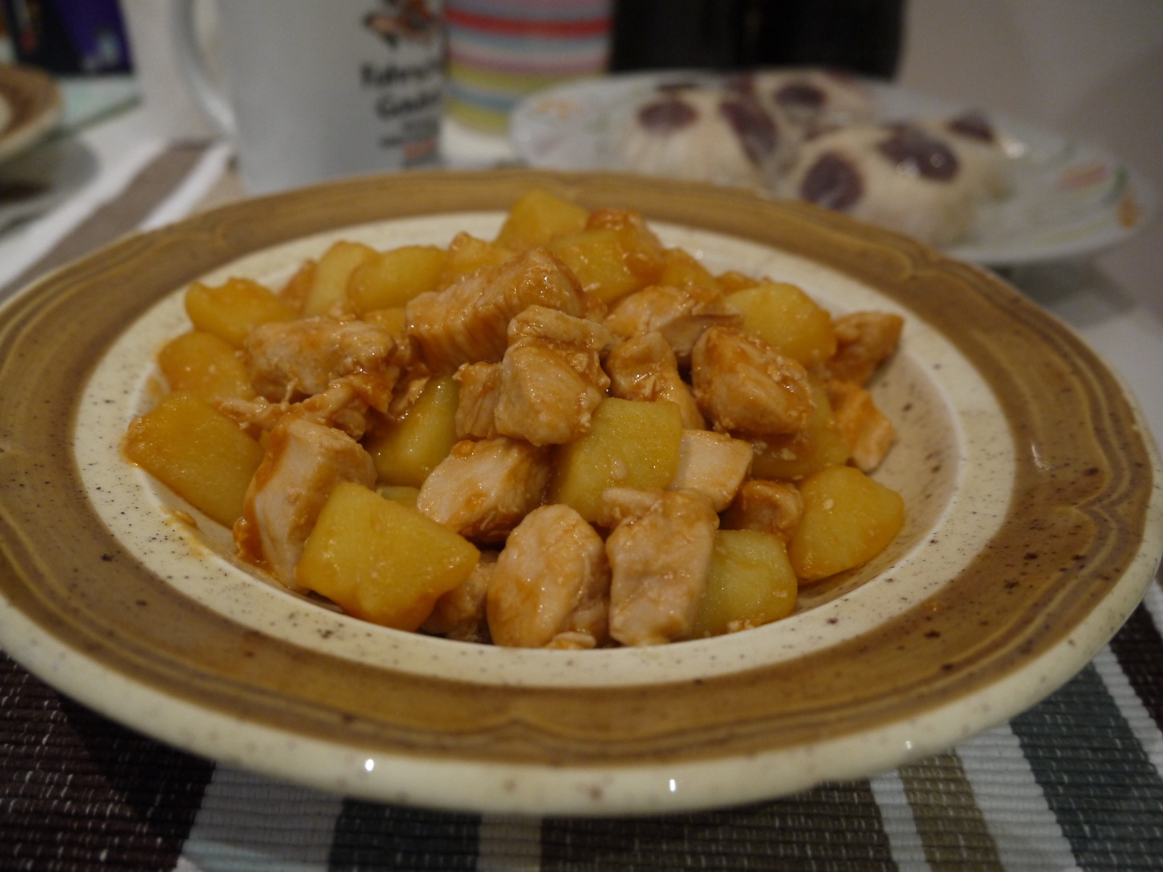 土豆炖鸡块