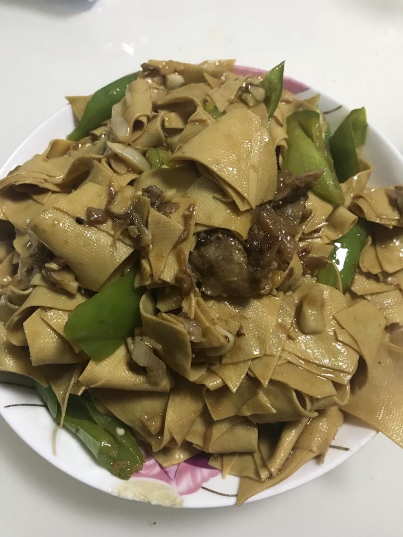 尖椒炒干豆腐