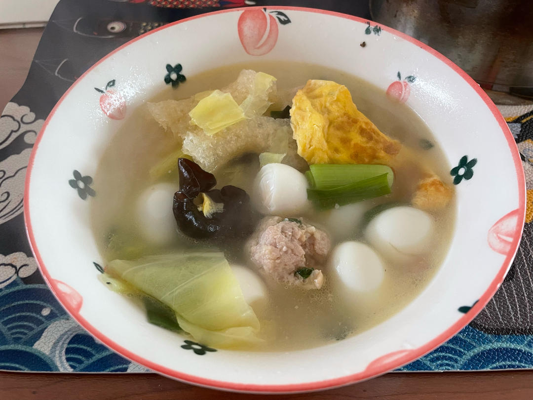 杂烩三鲜锅