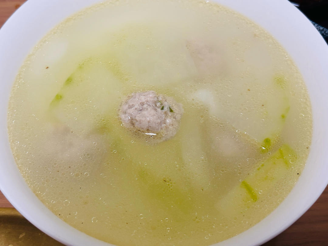 巨鲜美的冬瓜丸子汤