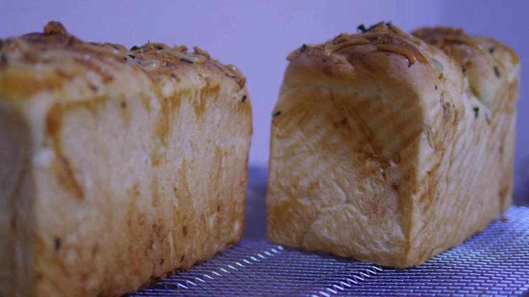 香葱肉松吐司/250克水立方