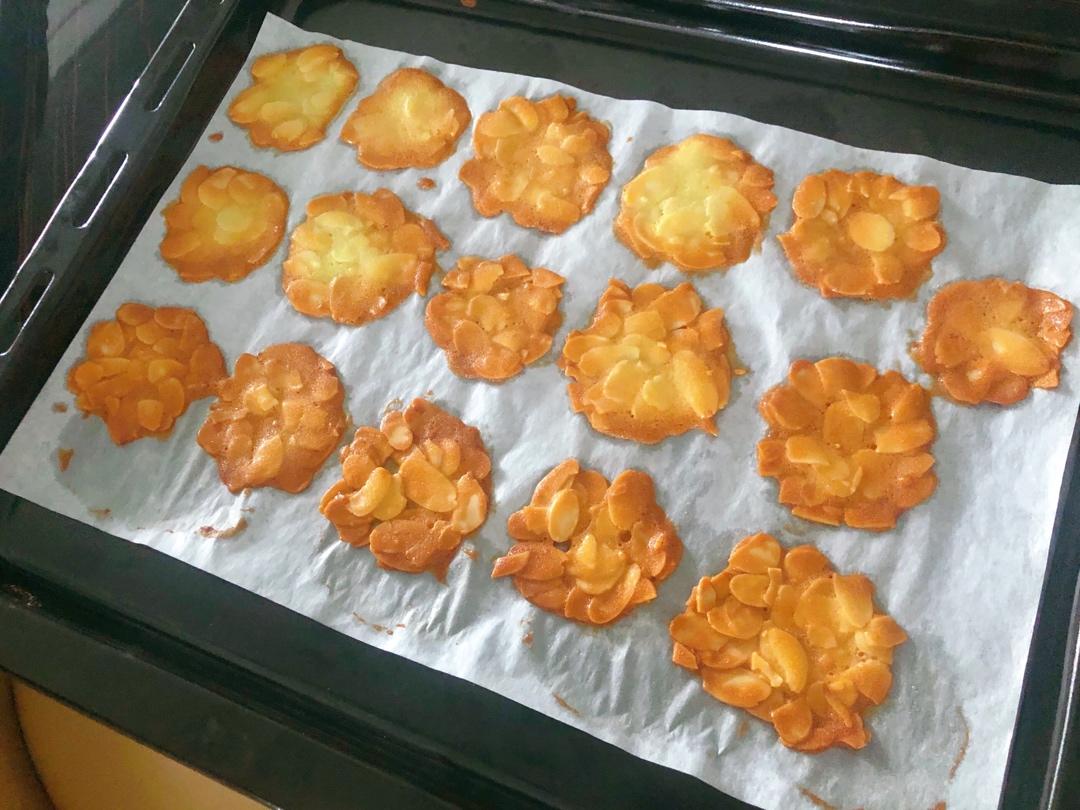 杏仁薄脆饼干