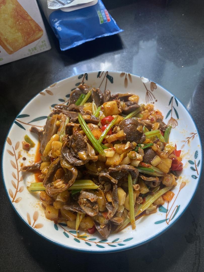 泡椒鸡杂（下饭/奶奶的味道/豆瓣酱）