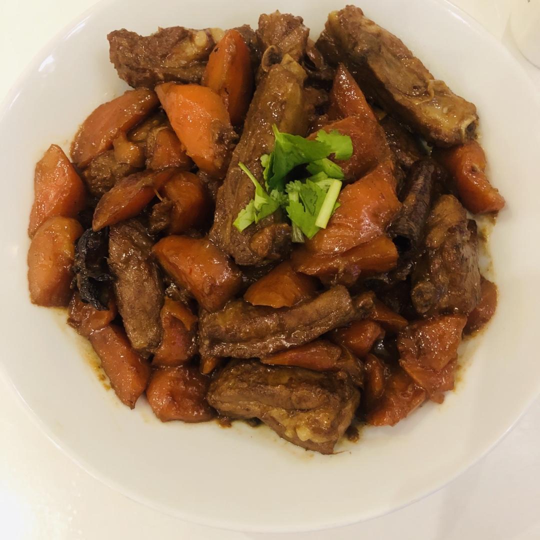 红烧排骨+土豆胡萝卜