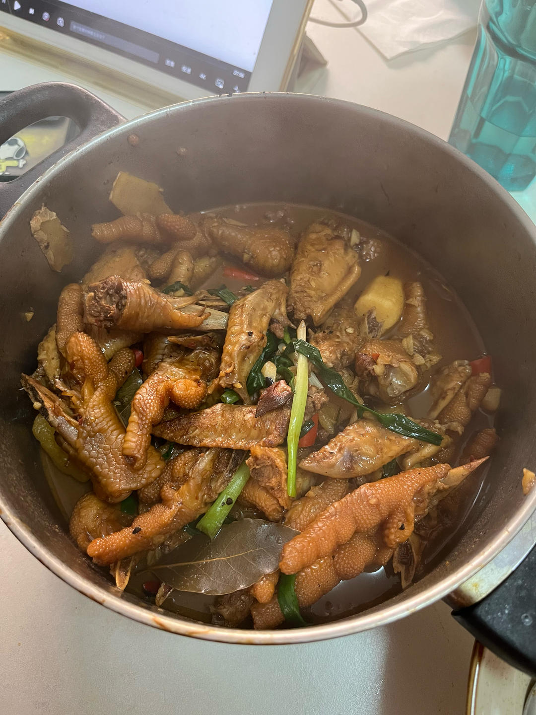 江西辣鸡爪