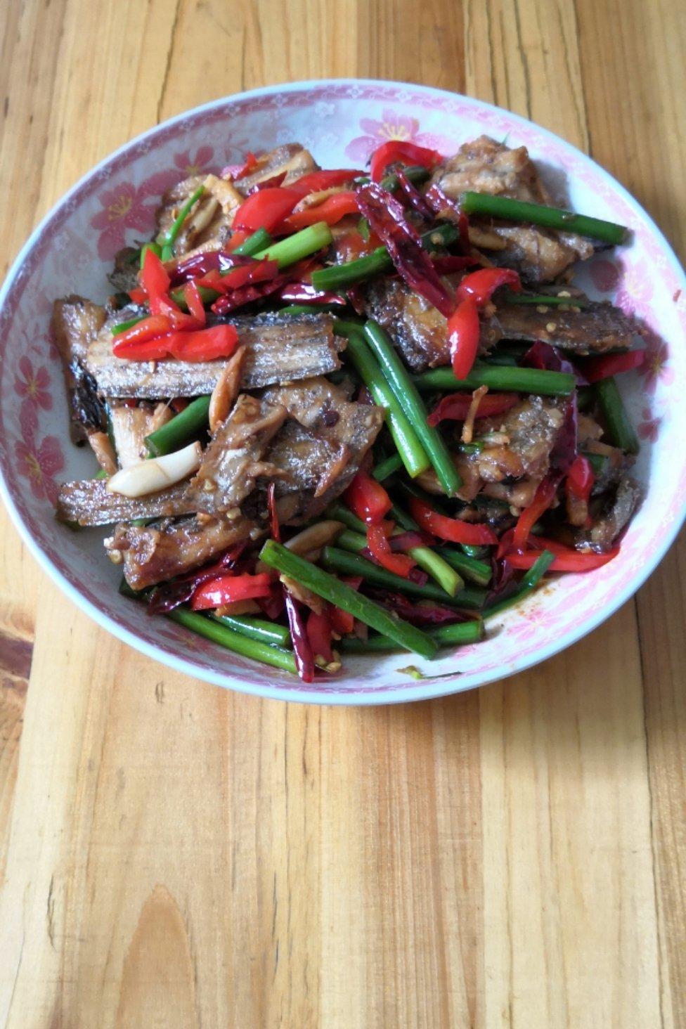 肉丝炒蒜苗
