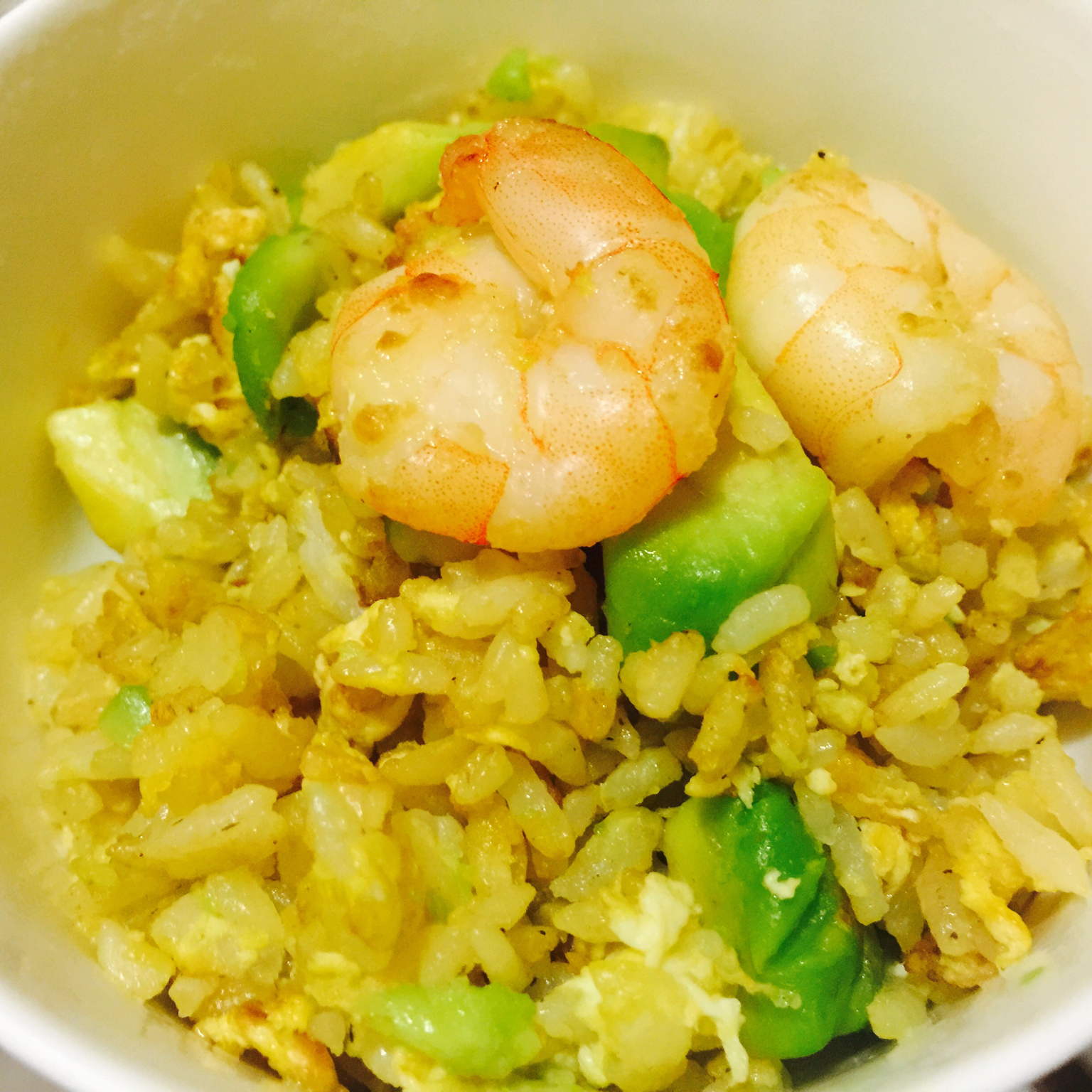 次了再减做的牛油果虾仁炒饭