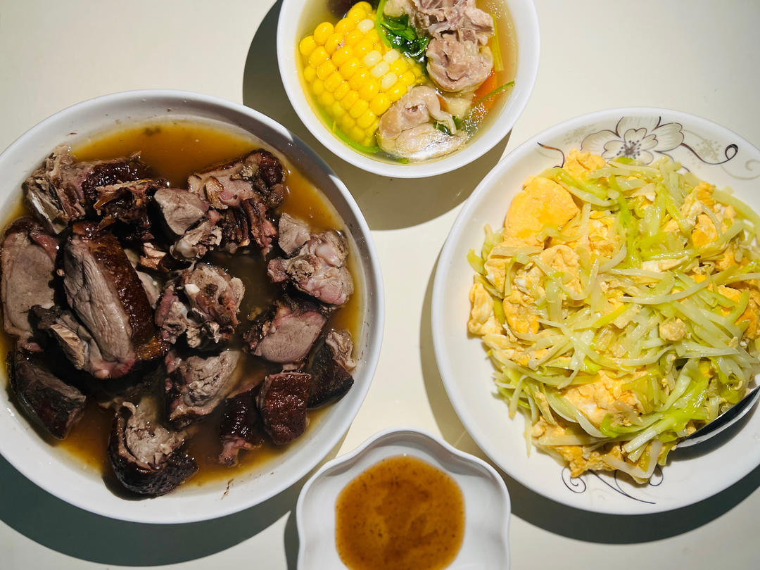 整个简单的韭黄炒蛋（手把手教学）