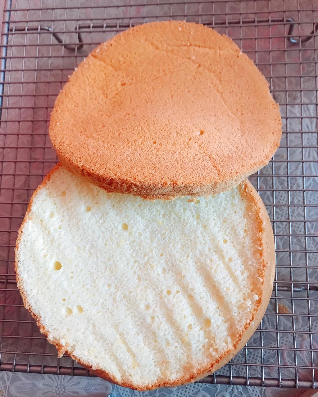 六寸戚风蛋糕