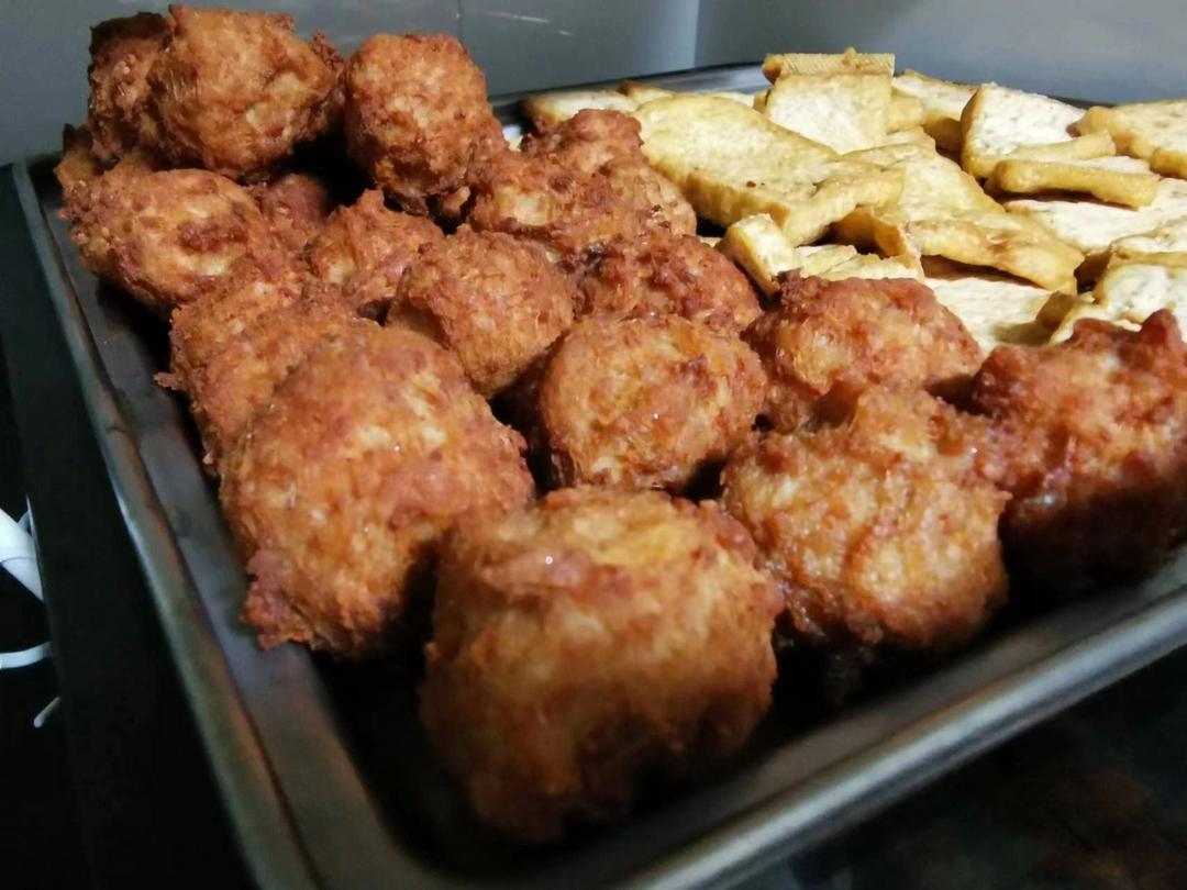 酥炸肉丸