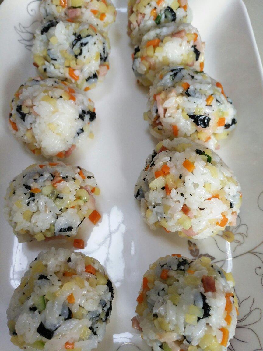 心情饭团
