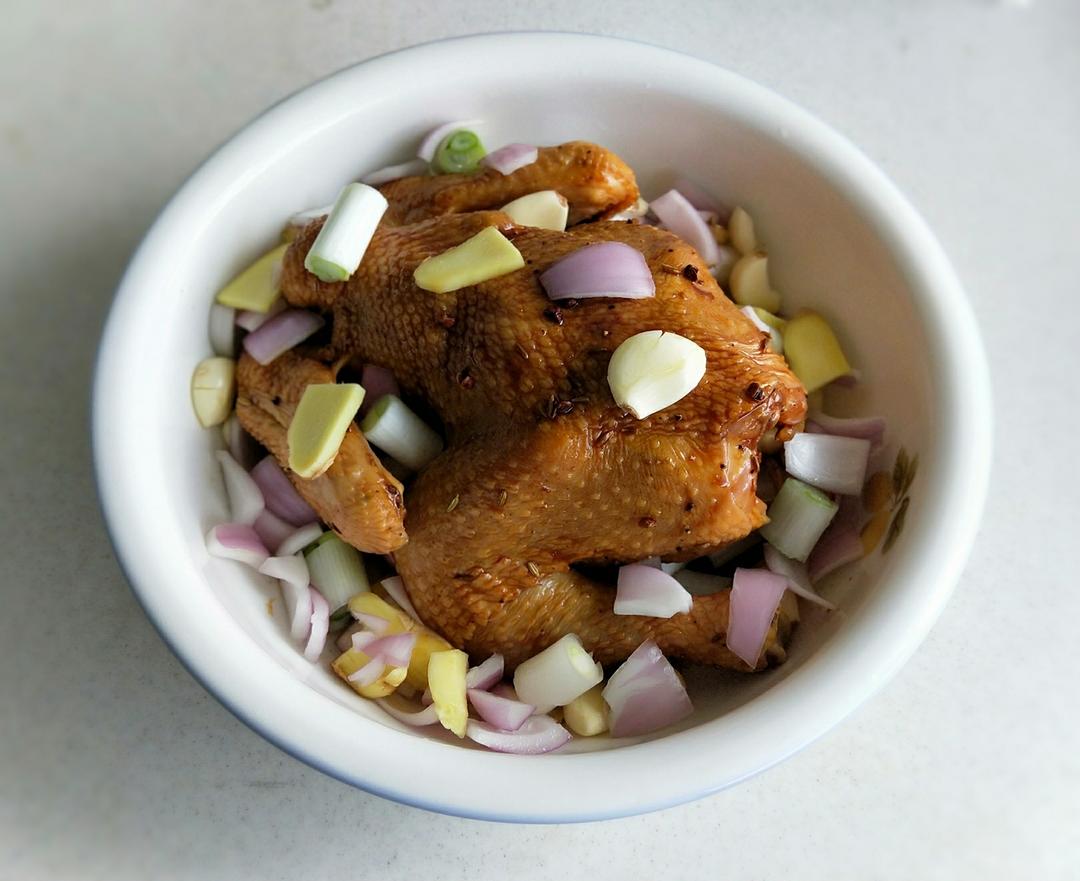 八宝荷叶鸡的做法 步骤3