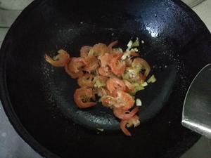 瞬间光盘的虾干焖有机花菜的做法 步骤3