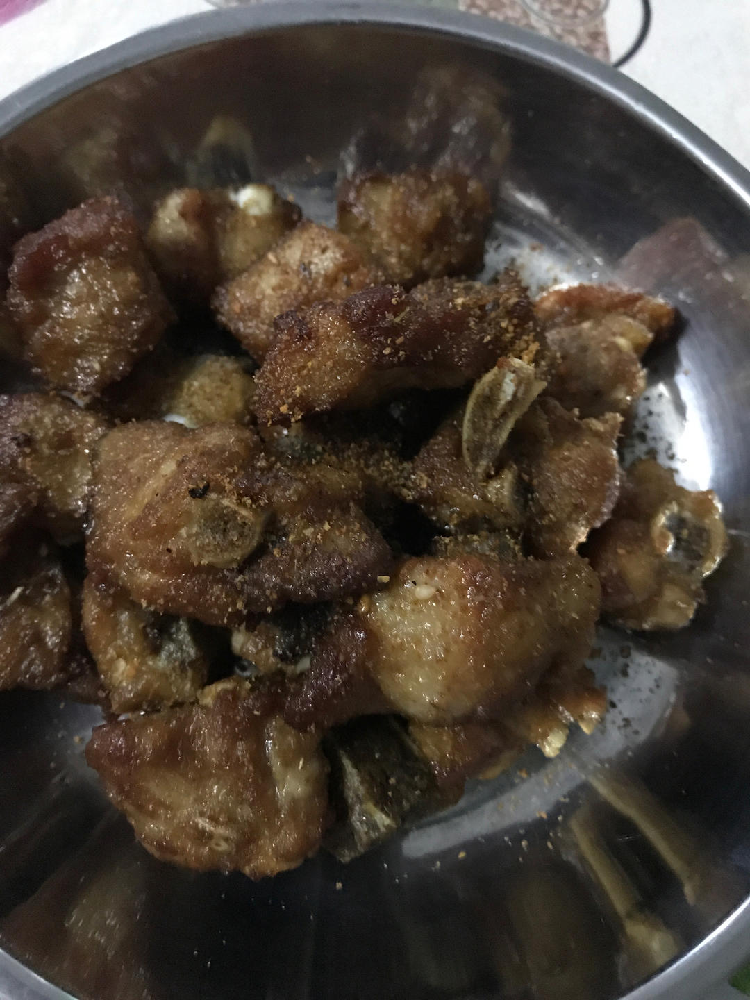 外酥里嫩的油炸排骨