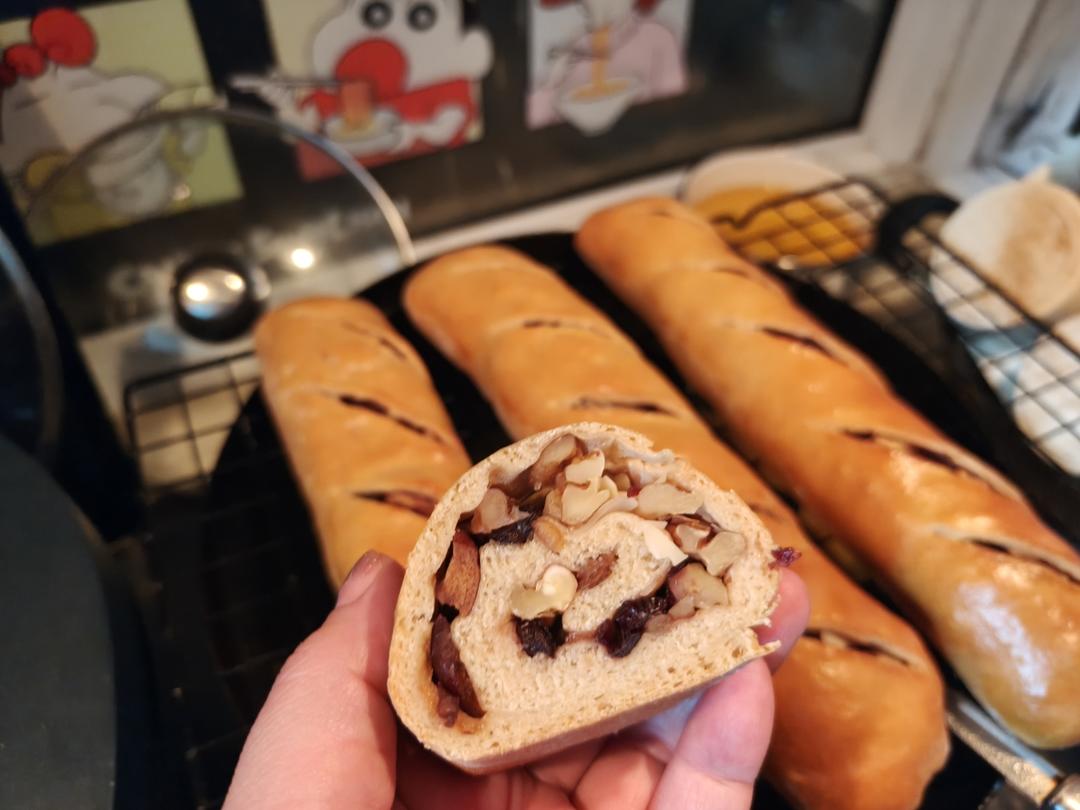 秋天的味道，果干大列巴面包