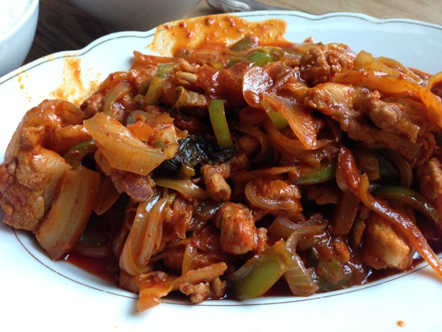 辣白菜炒五花肉