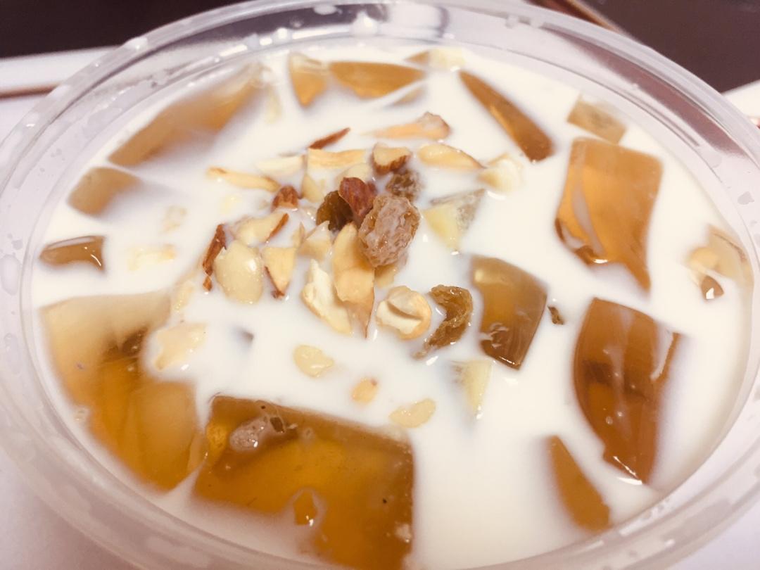 菊花雪梨罗汉果（白凉粉凉茶冻）