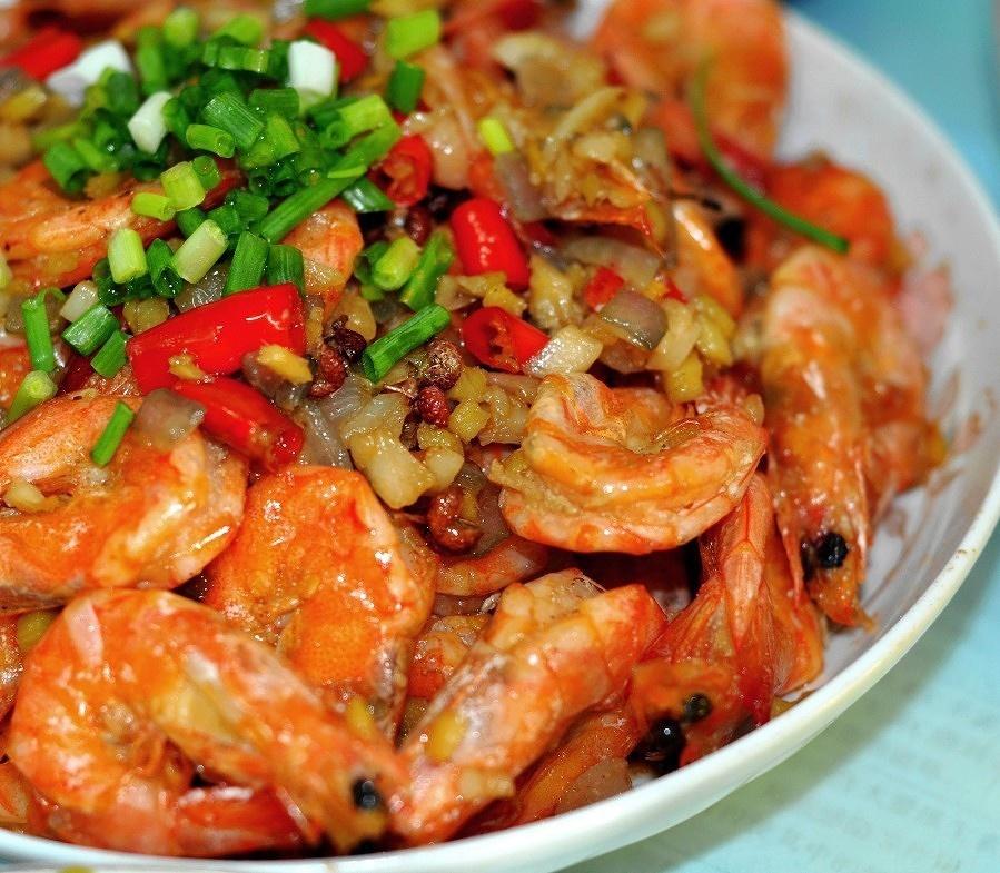 蒜辣干锅虾的做法