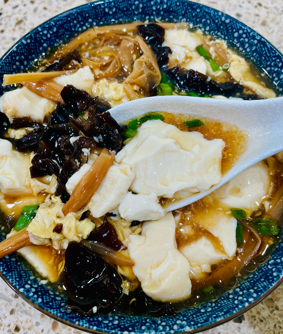 卤汁豆腐脑：15分钟就能复刻的家庭简易版